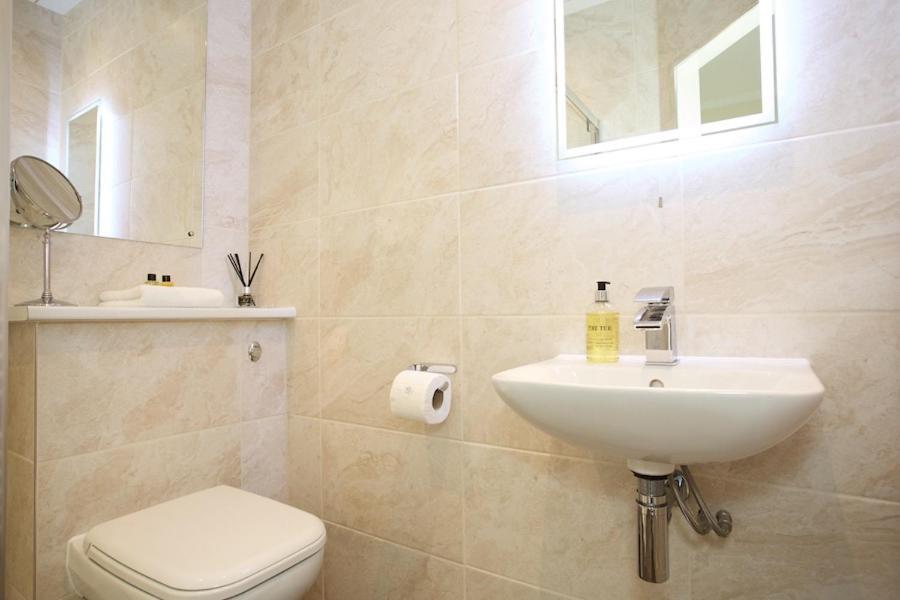 Dunmurray Lodge Guesthouse And Loft Apartment Питлохри Экстерьер фото