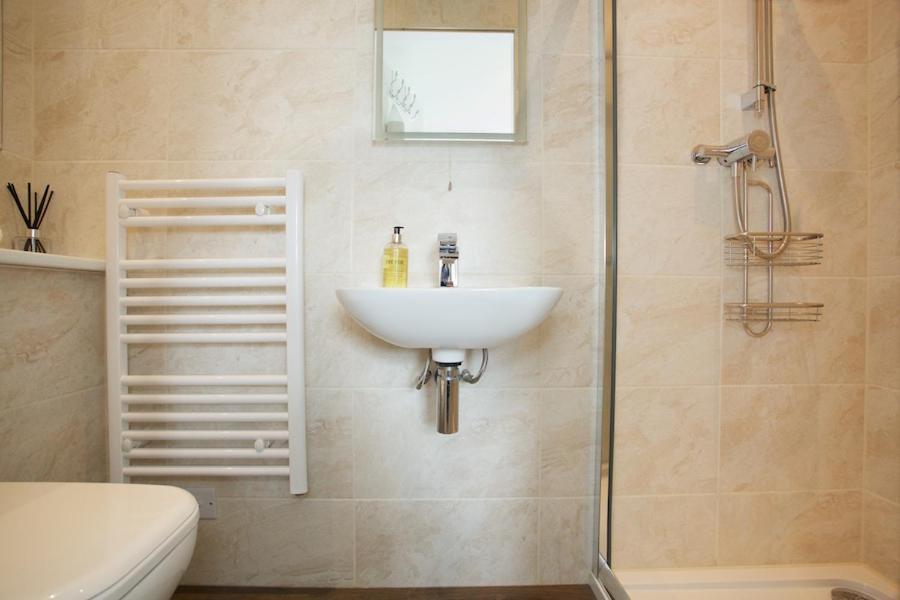 Dunmurray Lodge Guesthouse And Loft Apartment Питлохри Экстерьер фото